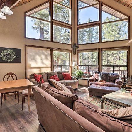 Munds Park Cabin With Fire Pit And Wraparound Porch! エクステリア 写真
