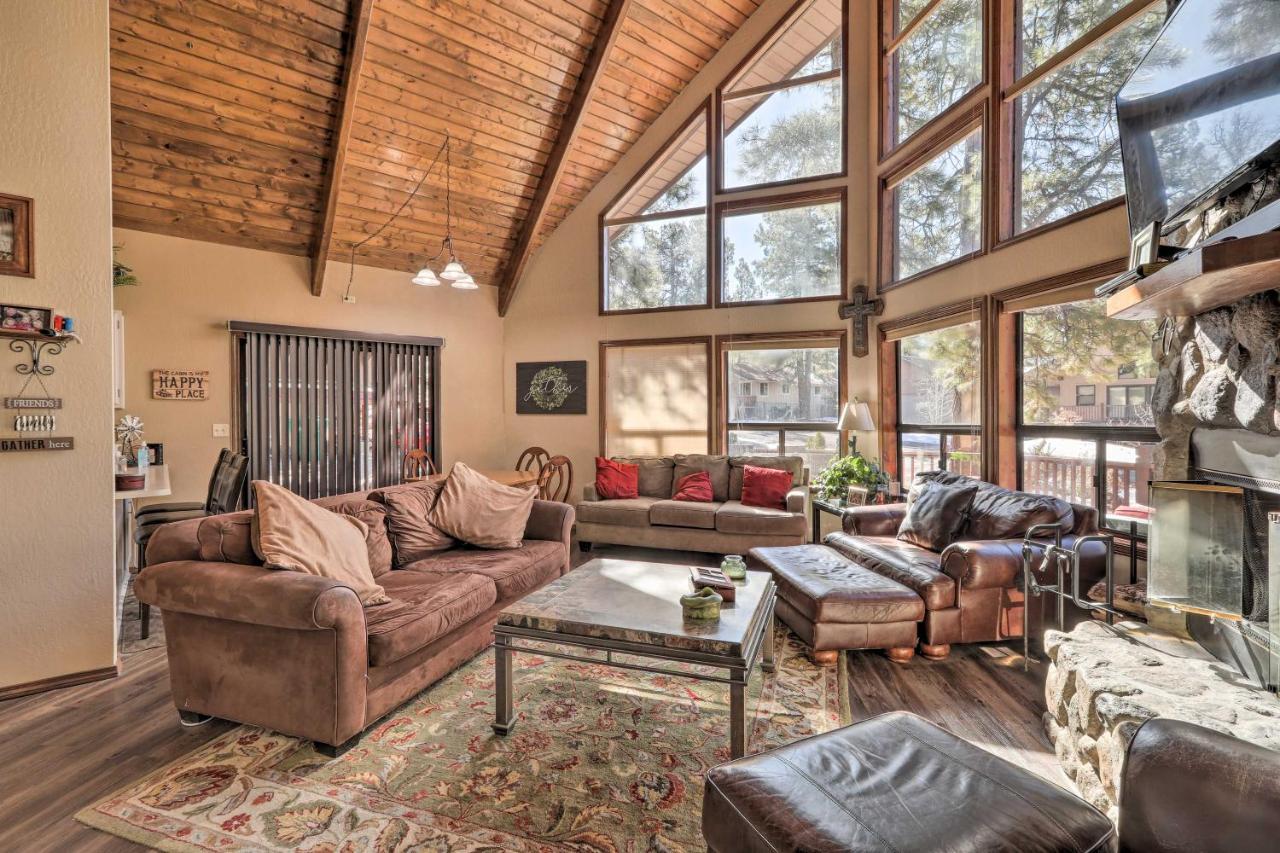 Munds Park Cabin With Fire Pit And Wraparound Porch! エクステリア 写真