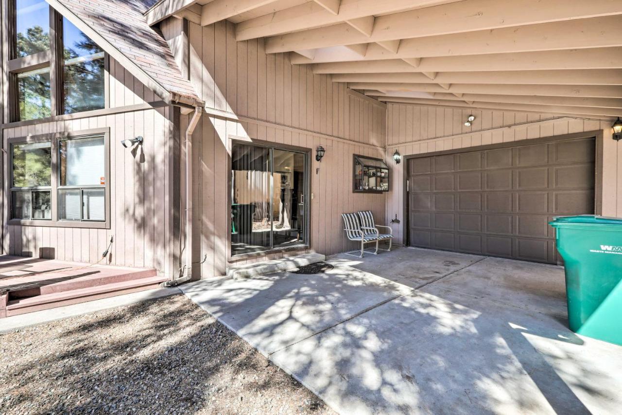 Munds Park Cabin With Fire Pit And Wraparound Porch! エクステリア 写真