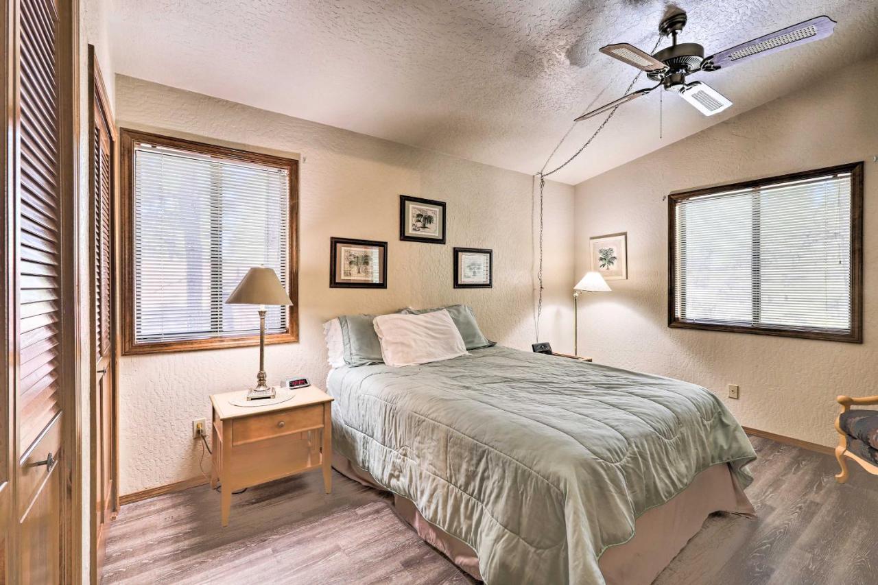 Munds Park Cabin With Fire Pit And Wraparound Porch! エクステリア 写真